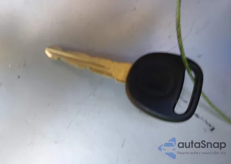 2005 Saturn Vue V6 from USA, damaged, VIN 5GZCZ53445S806996